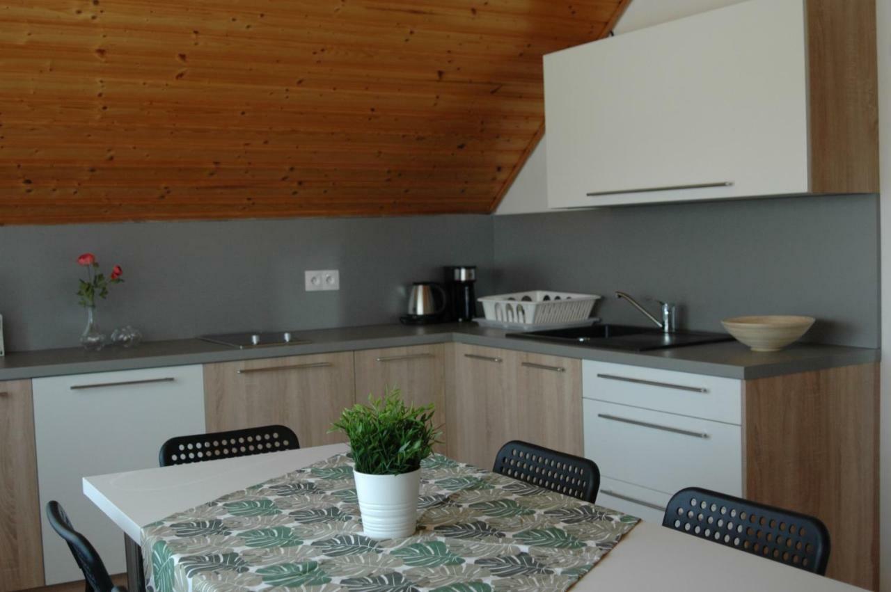 Apartmány Krisztina Dunajská Streda Exterior foto